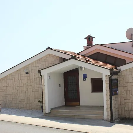 Guest house San Antonio 4*